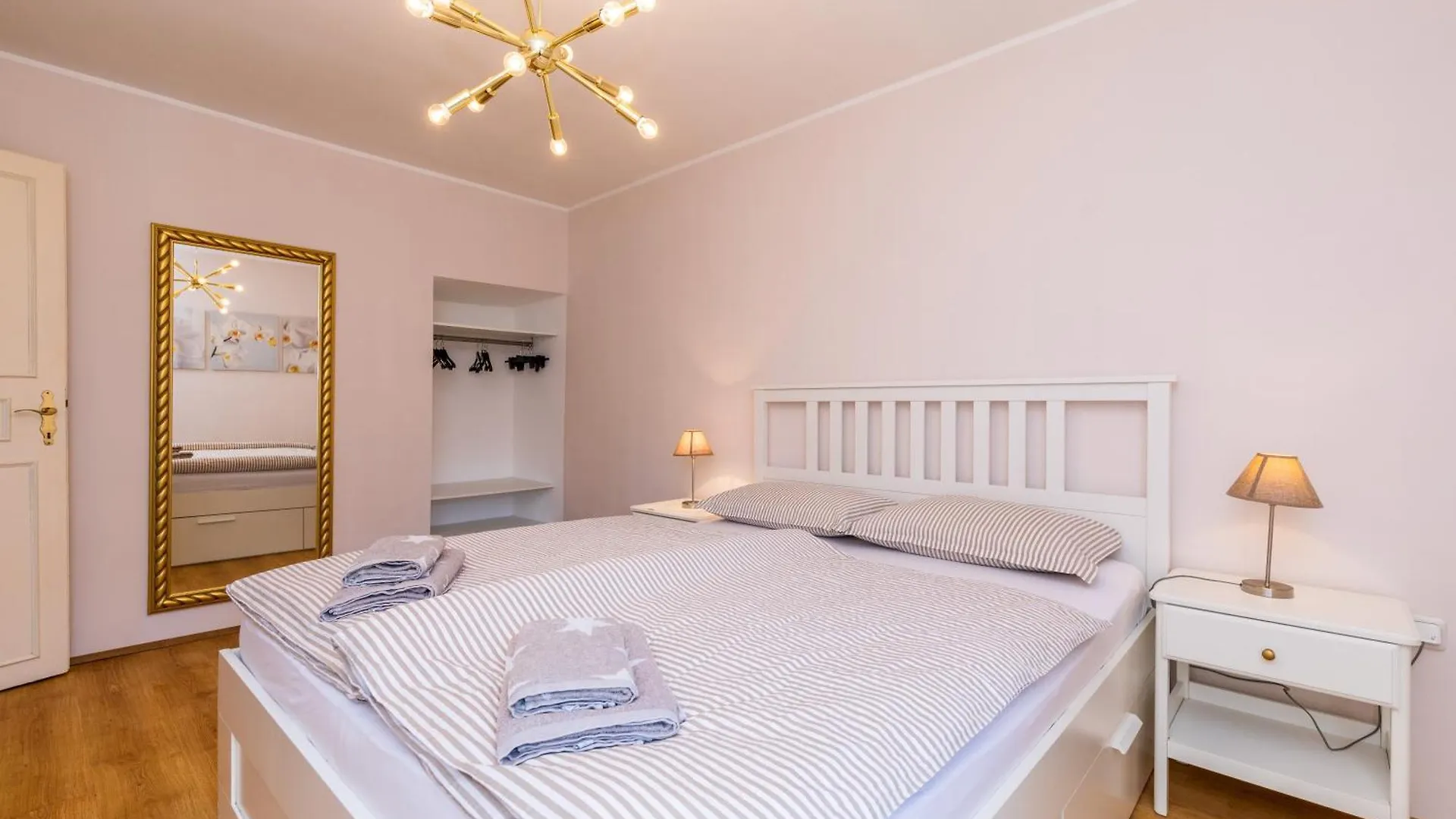 Apartments Lina Vrh